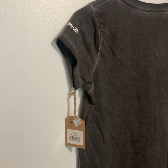 Graphic t-shirt - Picture 3 of 4